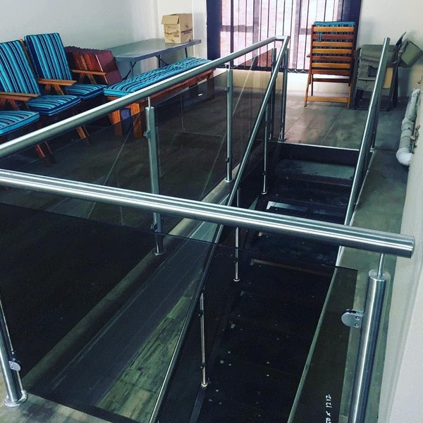 Indoor glass rails for stairs