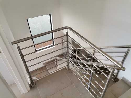 Apartment complex ballustrades
