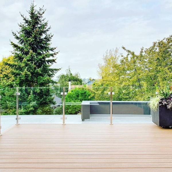 Glass and steel ballustrades balcony